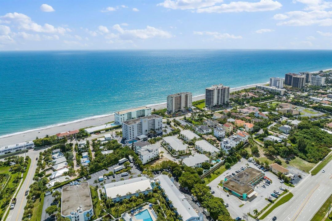 061-911OceanDr404-JunoBeach-FL-SMALL