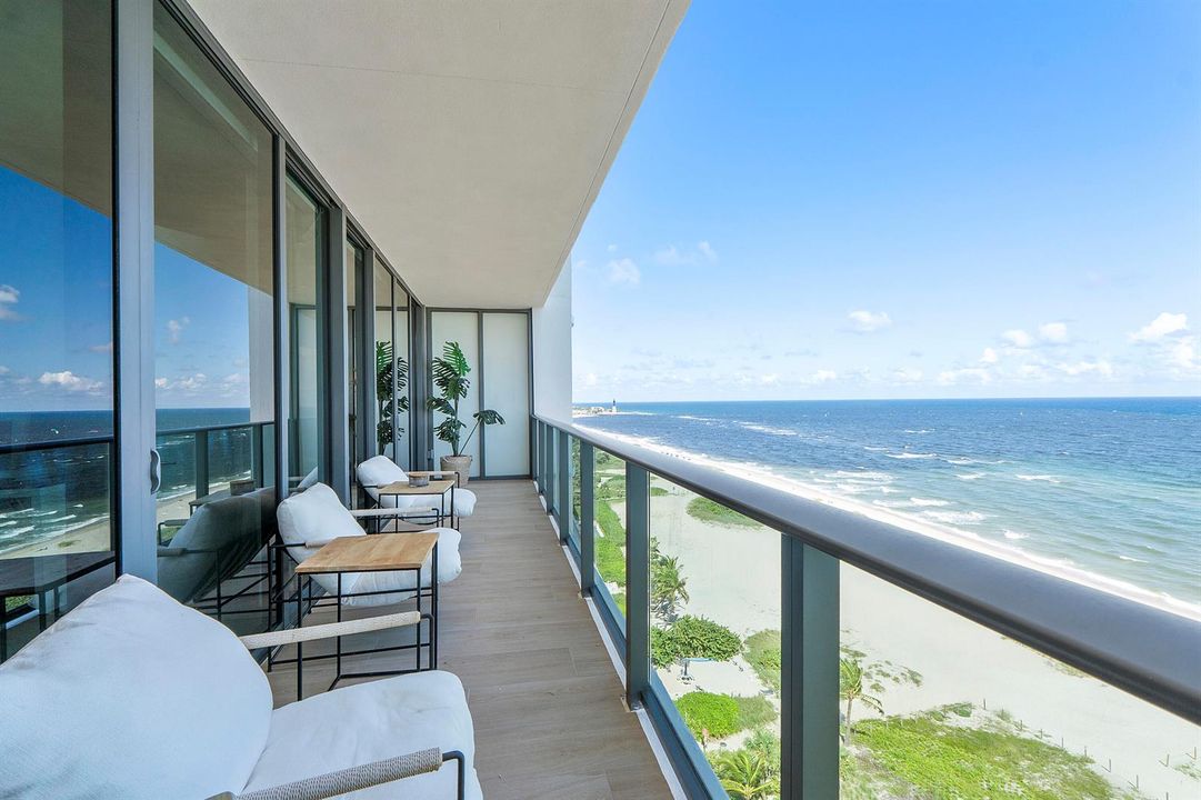 Balcony Breathtaking Oceanview