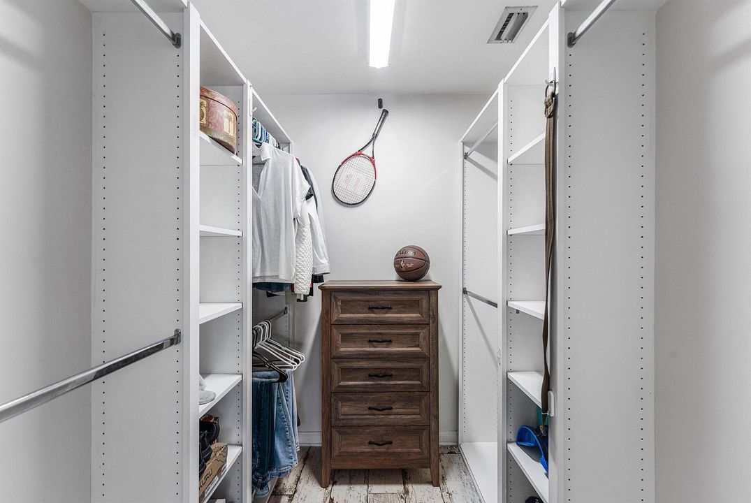 Walk-in Closet