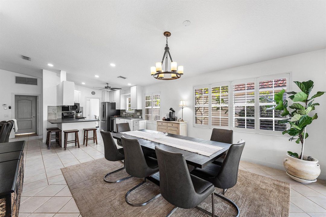 Dining/Kitchen
