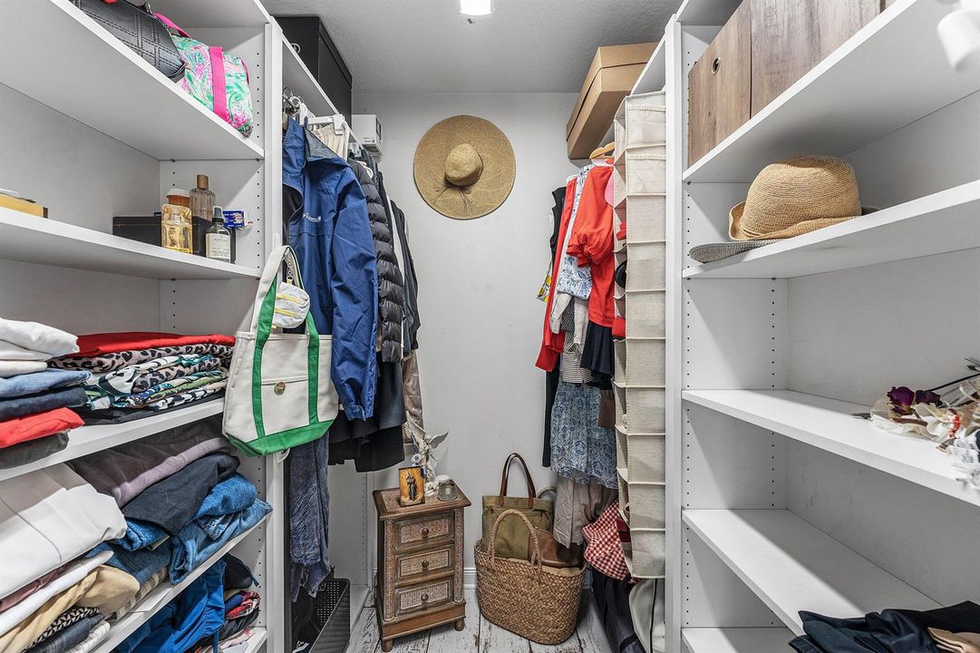 2nd Bedroom Closet