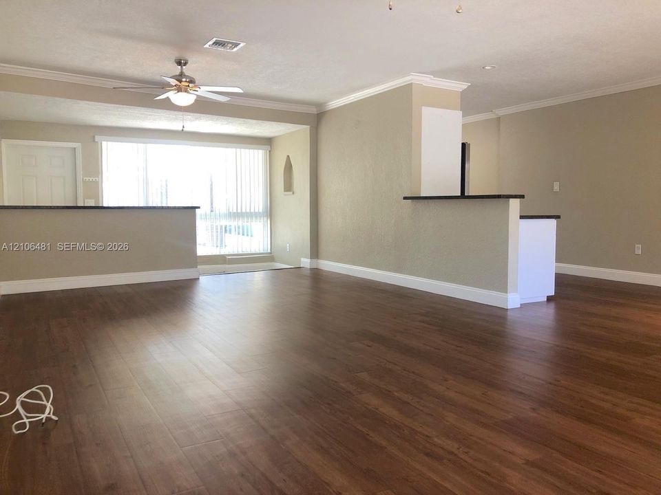 For Rent: $2,400 (2 beds, 2 baths, 1200 Square Feet)