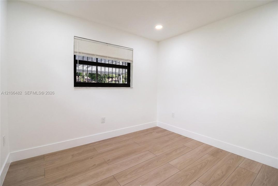 En Venta: $575,000 (4 camas, 3 baños, 1444 Pies cuadrados)