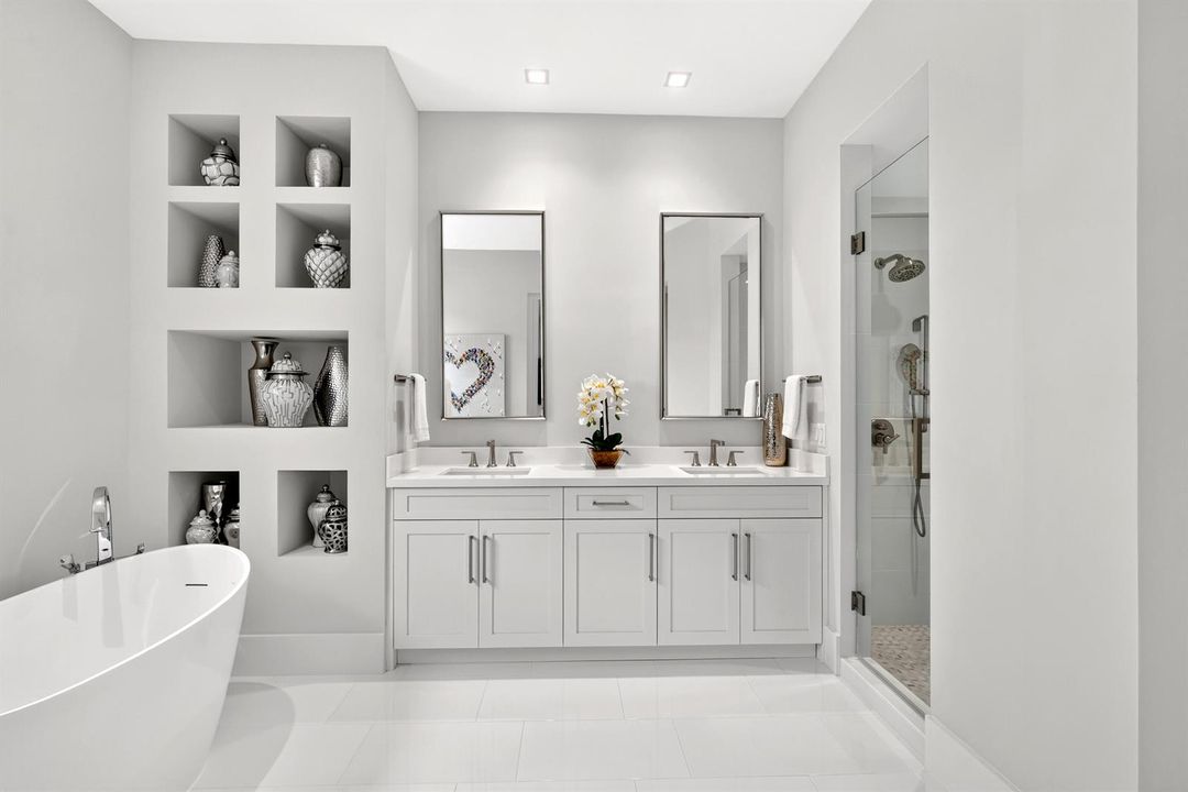 Guest Suite Bath 2