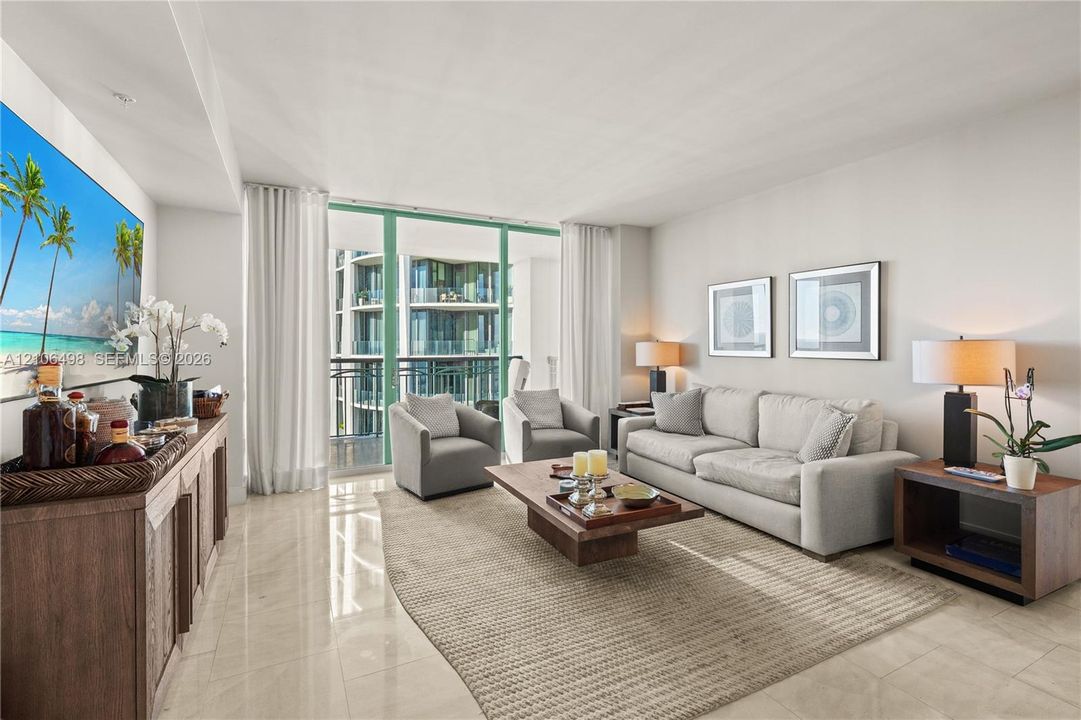 For Sale: $2,150,000 (2 beds, 2 baths, 1581 Square Feet)