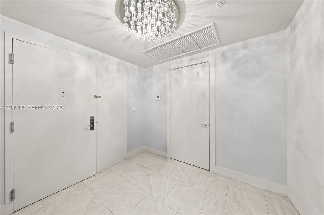 For Sale: $2,150,000 (2 beds, 2 baths, 1581 Square Feet)