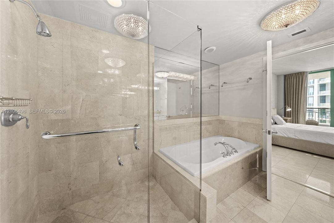 For Sale: $2,150,000 (2 beds, 2 baths, 1581 Square Feet)