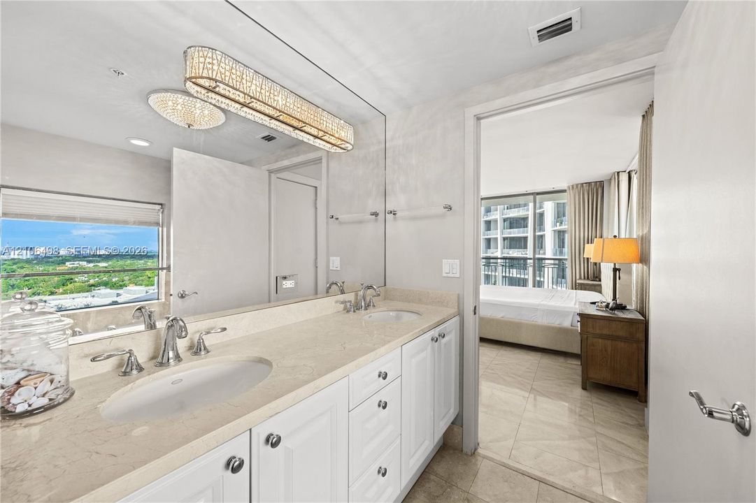 For Sale: $2,150,000 (2 beds, 2 baths, 1581 Square Feet)