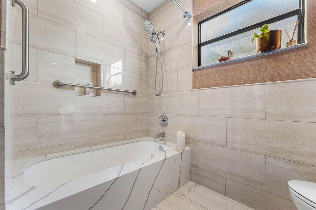 018-10588FenwayPlace-BocaRaton-FL-33498-