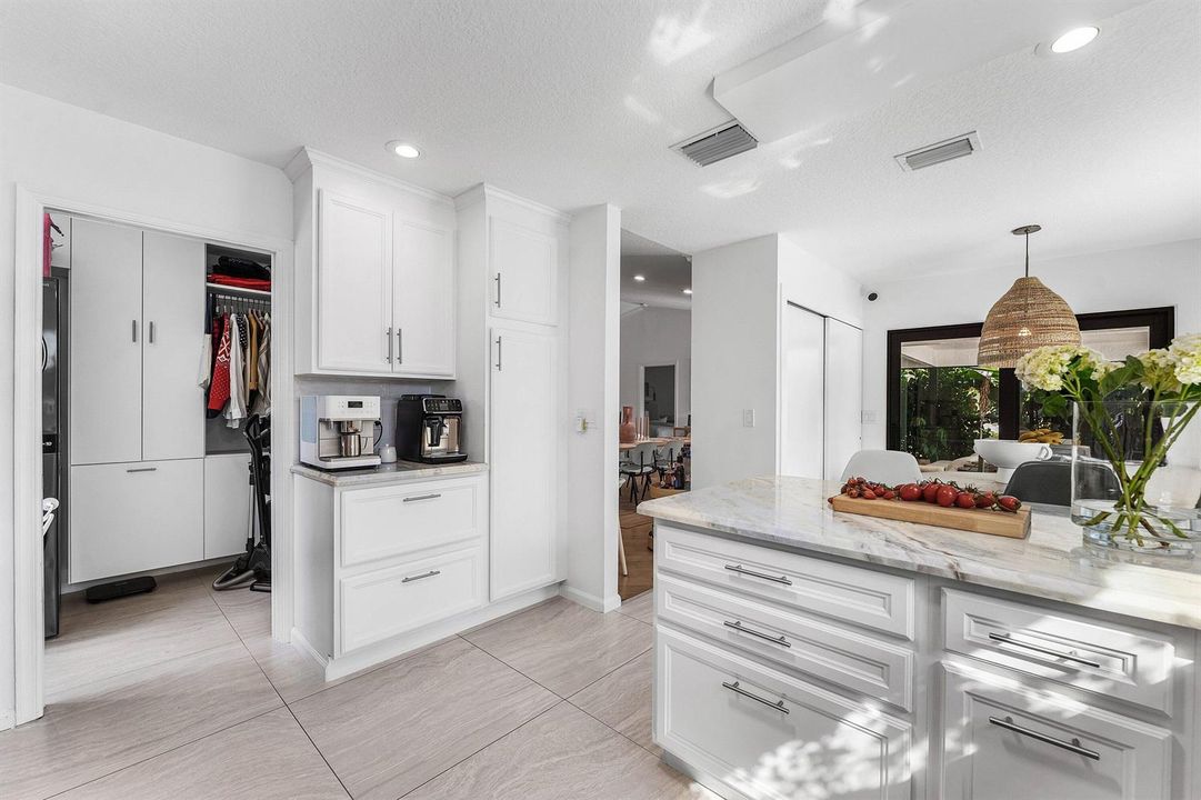 014-10588FenwayPlace-BocaRaton-FL-33498-