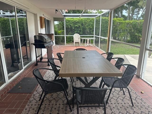 Screened Patio