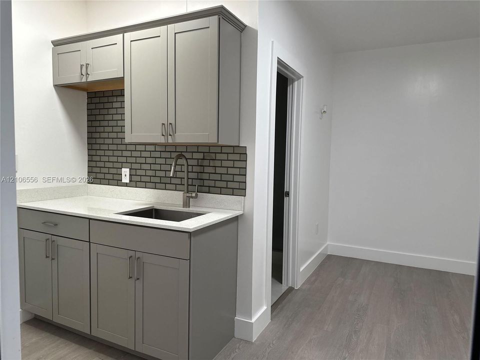 For Rent: $1,600 (1 beds, 1 baths, 3628 Square Feet)