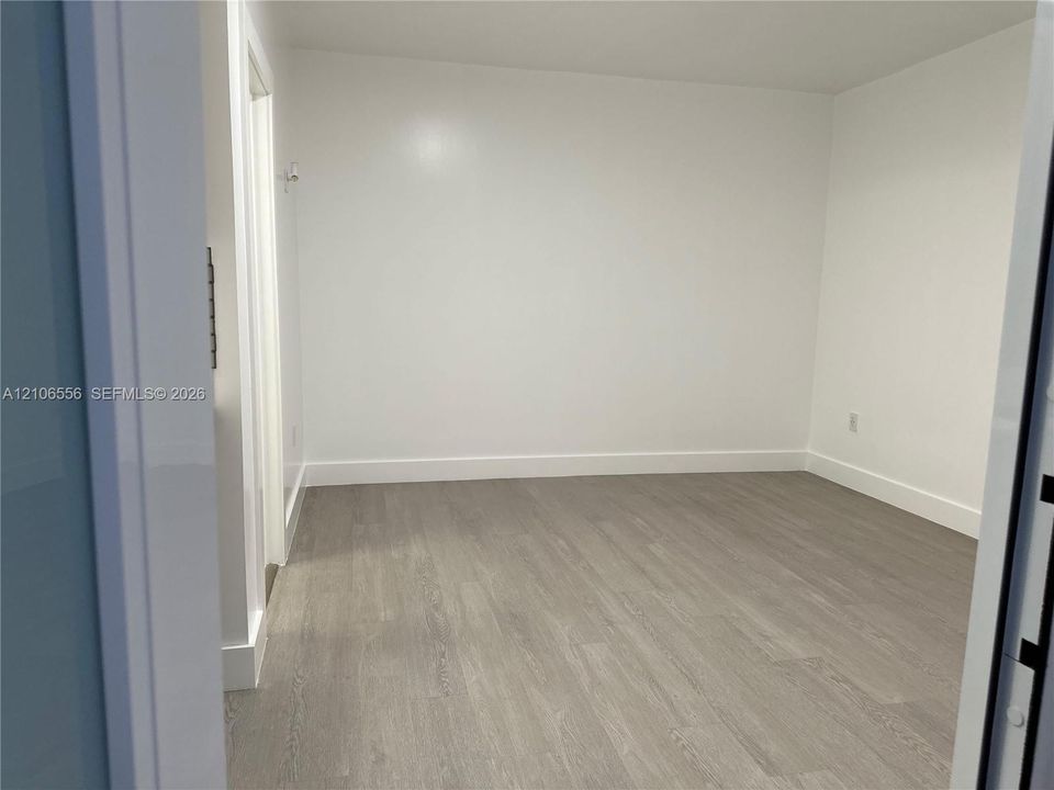 For Rent: $1,600 (1 beds, 1 baths, 3628 Square Feet)