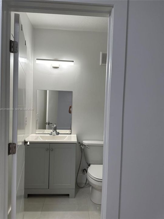 For Rent: $1,600 (1 beds, 1 baths, 3628 Square Feet)