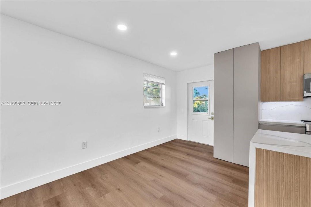 : $499,999 (3 camas, 2 baños, 1000 Pies cuadrados)
