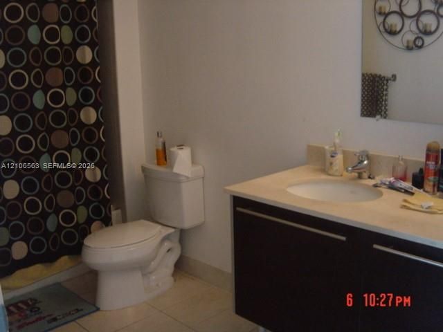For Rent: $2,800 (1 beds, 1 baths, 838 Square Feet)