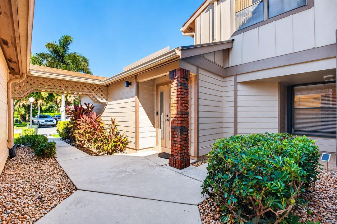 600 crosswinds Dr D1