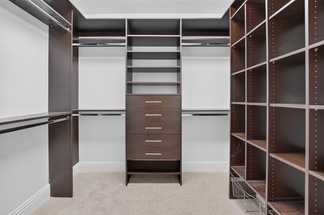Walk in Closet