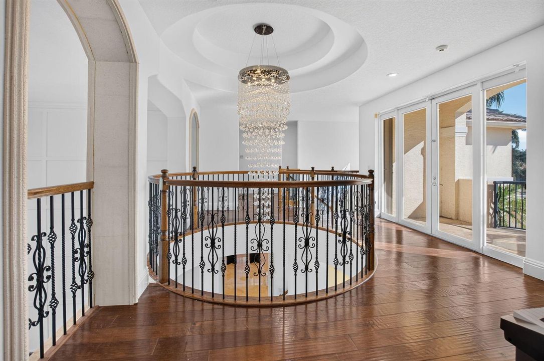 Upstaira Rotunda