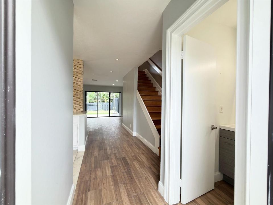 HALL SECOND FLOOR