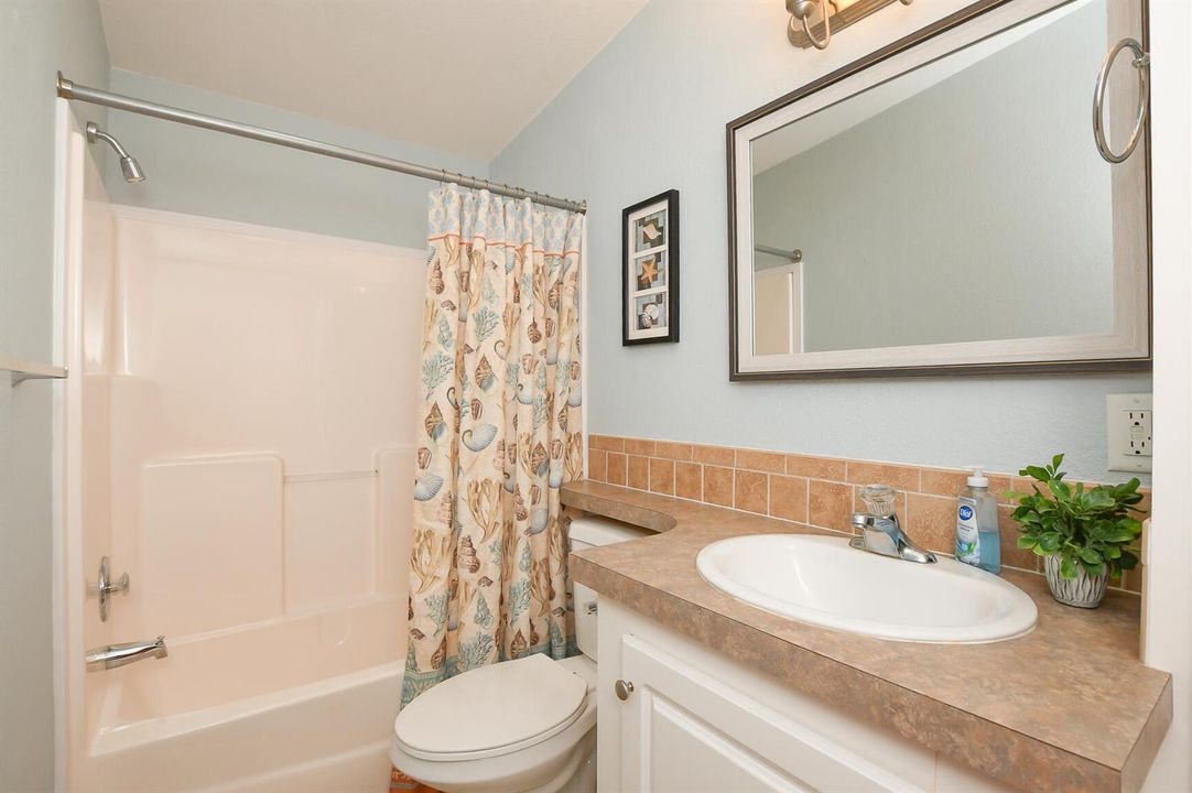 Bathroom2