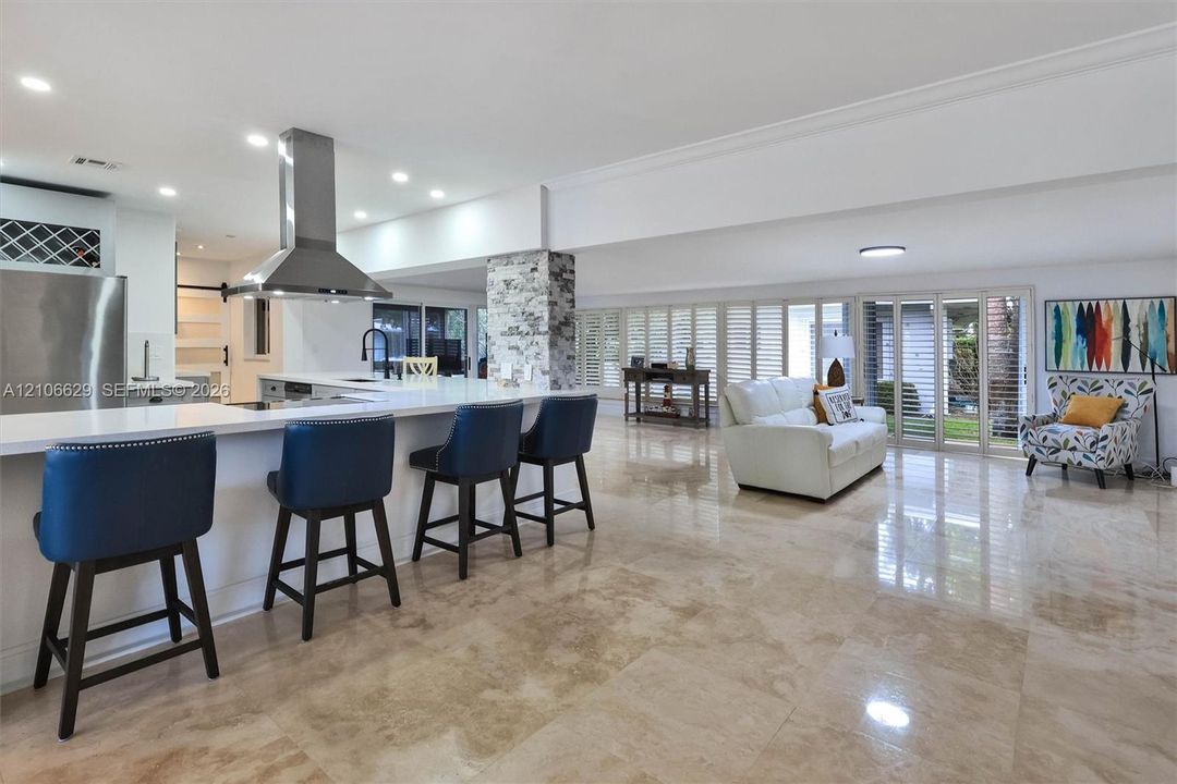 En Venta: $950,000 (2 camas, 2 baños, 2020 Pies cuadrados)