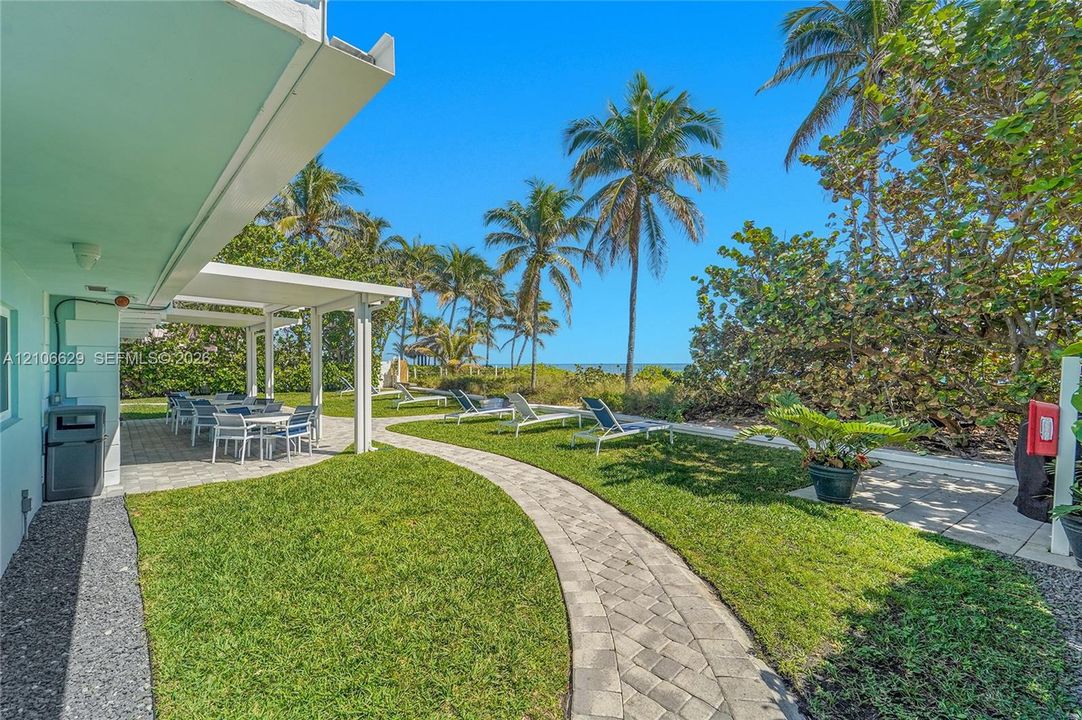 En Venta: $950,000 (2 camas, 2 baños, 2020 Pies cuadrados)