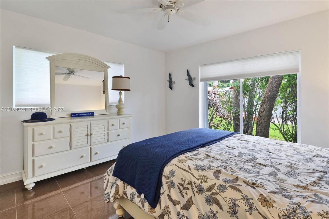 En Venta: $950,000 (2 camas, 2 baños, 2020 Pies cuadrados)
