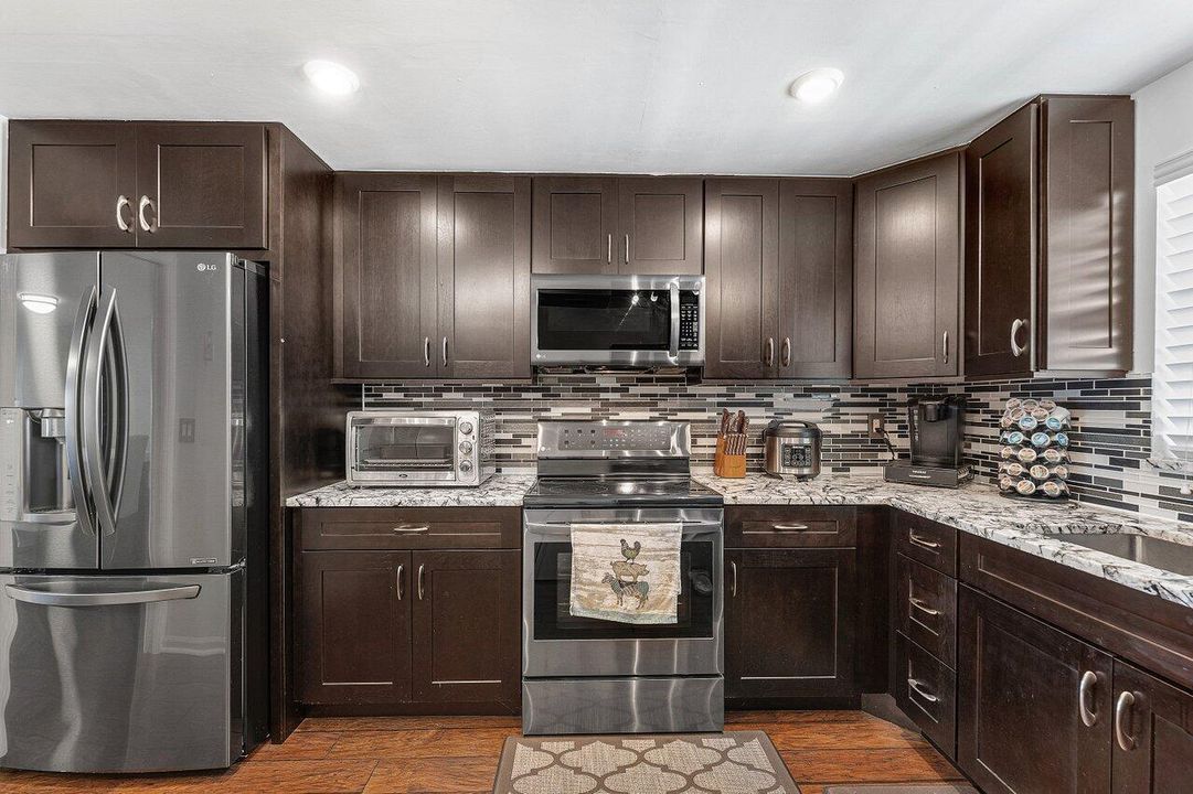 023-3040LakeShoreDrive-502-RivieraBeach-