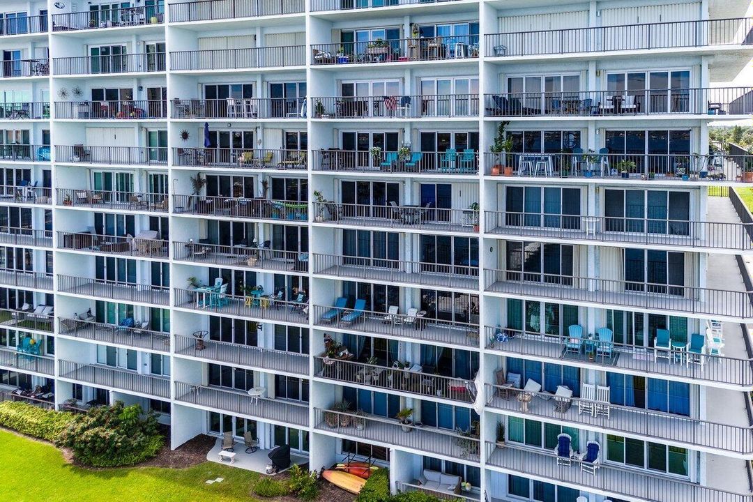 045-3040LakeShoreDrive-502-RivieraBeach-