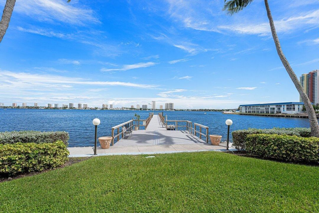 035-3040LakeShoreDrive-502-RivieraBeach-