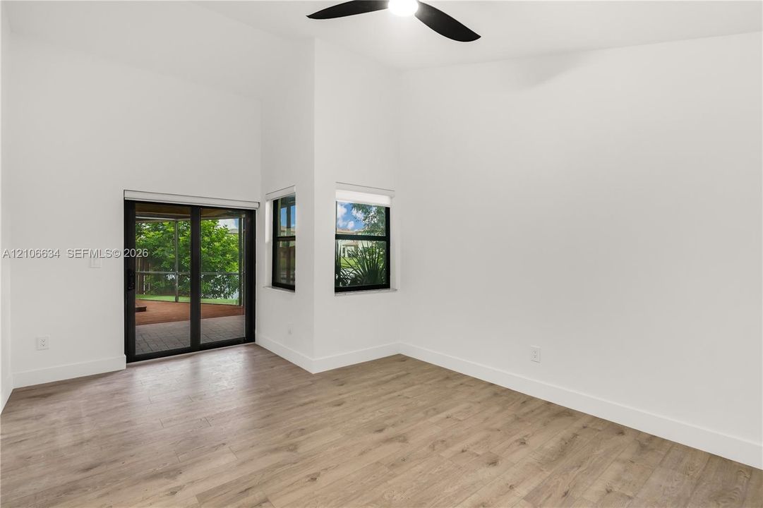 En Venta: $540,000 (2 camas, 2 baños, 1242 Pies cuadrados)