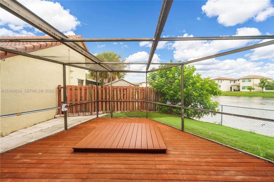 En Venta: $540,000 (2 camas, 2 baños, 1242 Pies cuadrados)