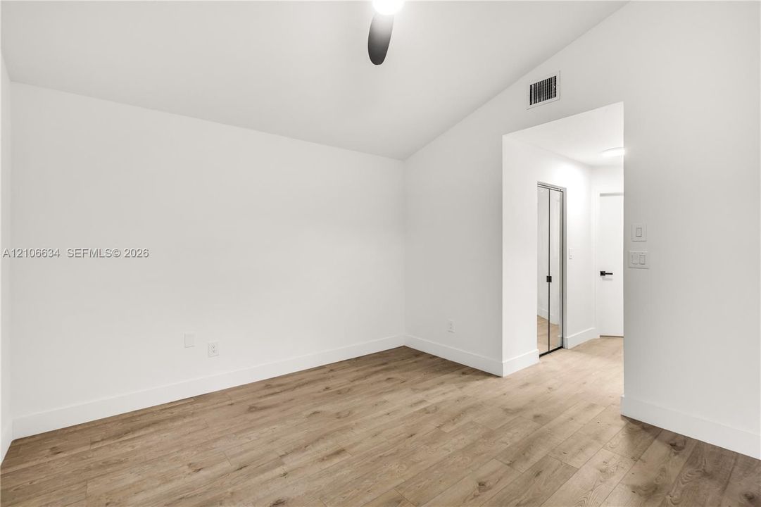En Venta: $540,000 (2 camas, 2 baños, 1242 Pies cuadrados)