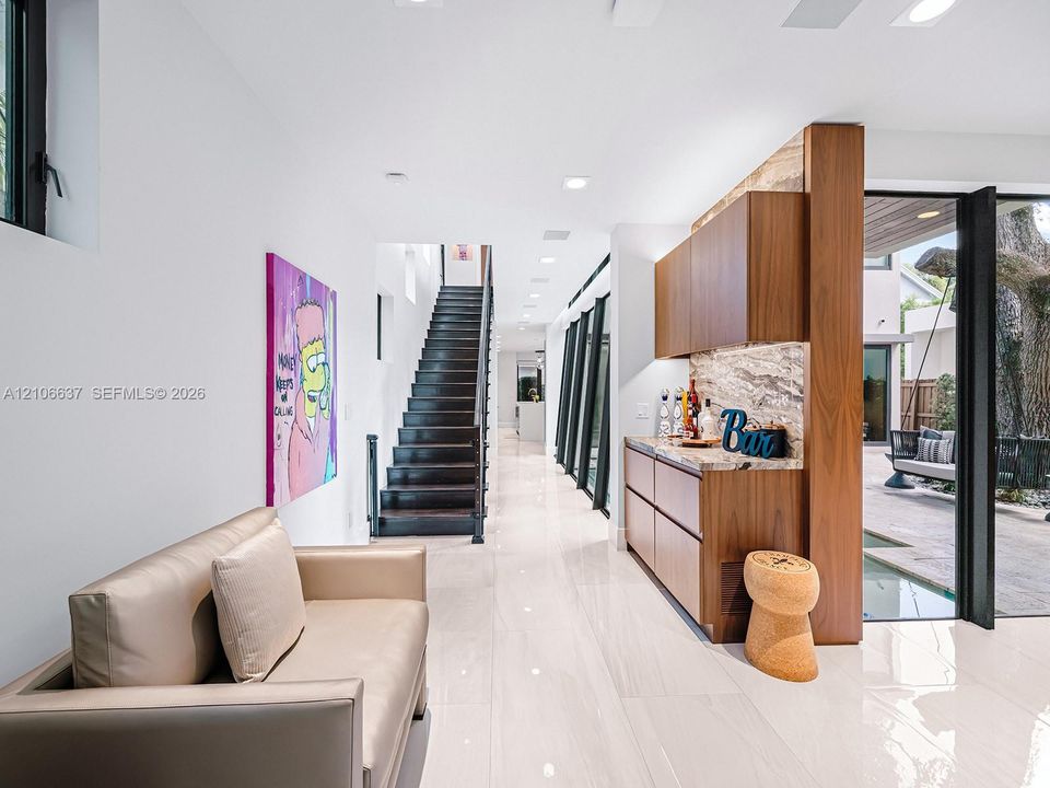 For Sale: $3,395,000 (4 beds, 4 baths, 3964 Square Feet)