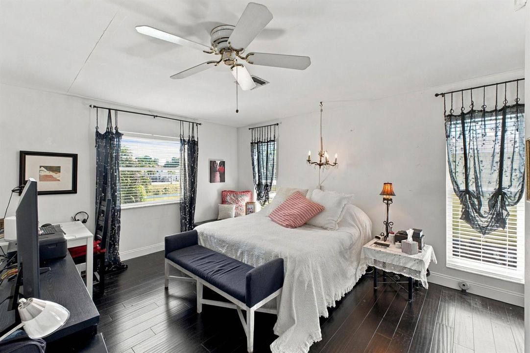 1130 mahogany way U204_001