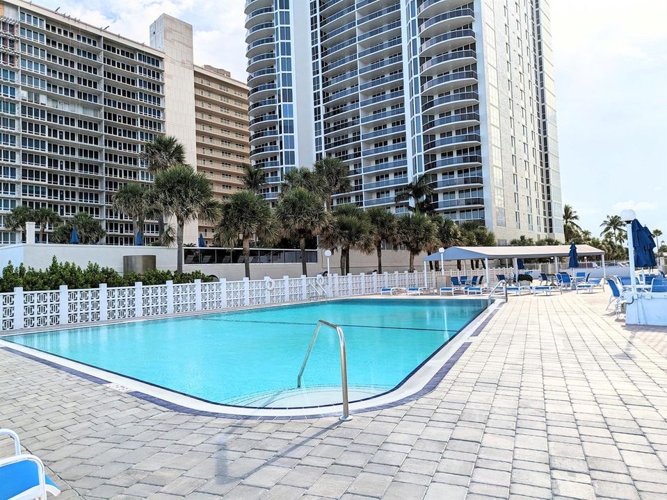 HEATED POOL