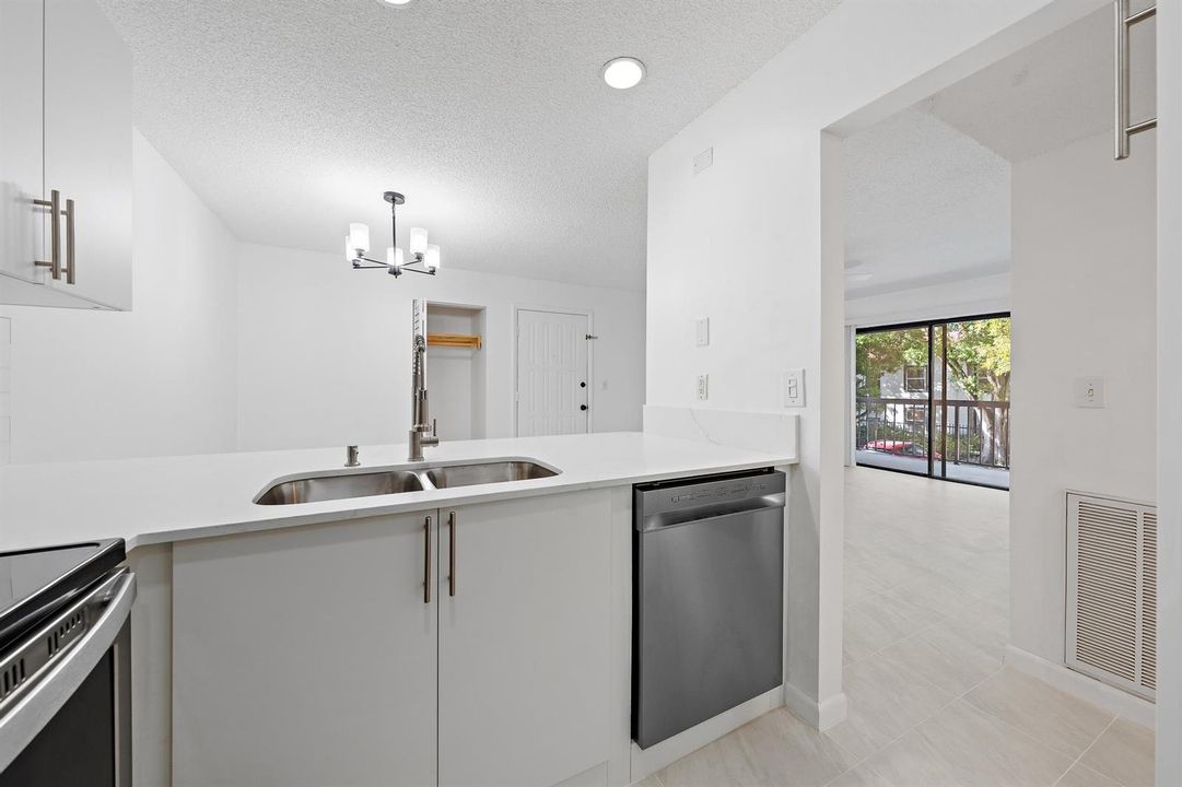 3402 Gardens E Dr Kitchen 2