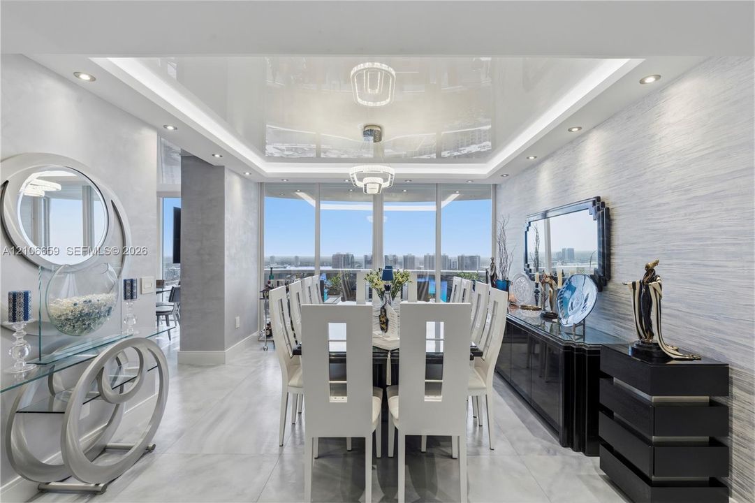 На продажу: $2,689,000 (2 спален, 2 ванн, 1930 Квадратных фут)