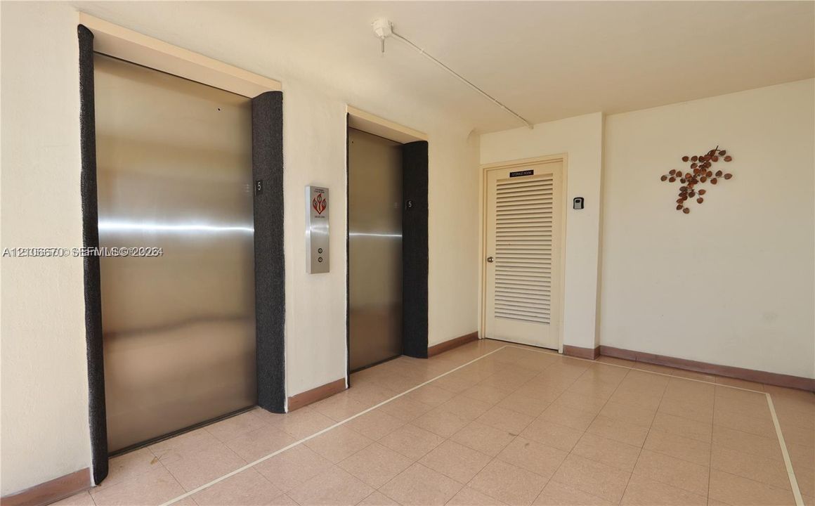 En Venta: $180,000 (1 camas, 1 baños, 768 Pies cuadrados)