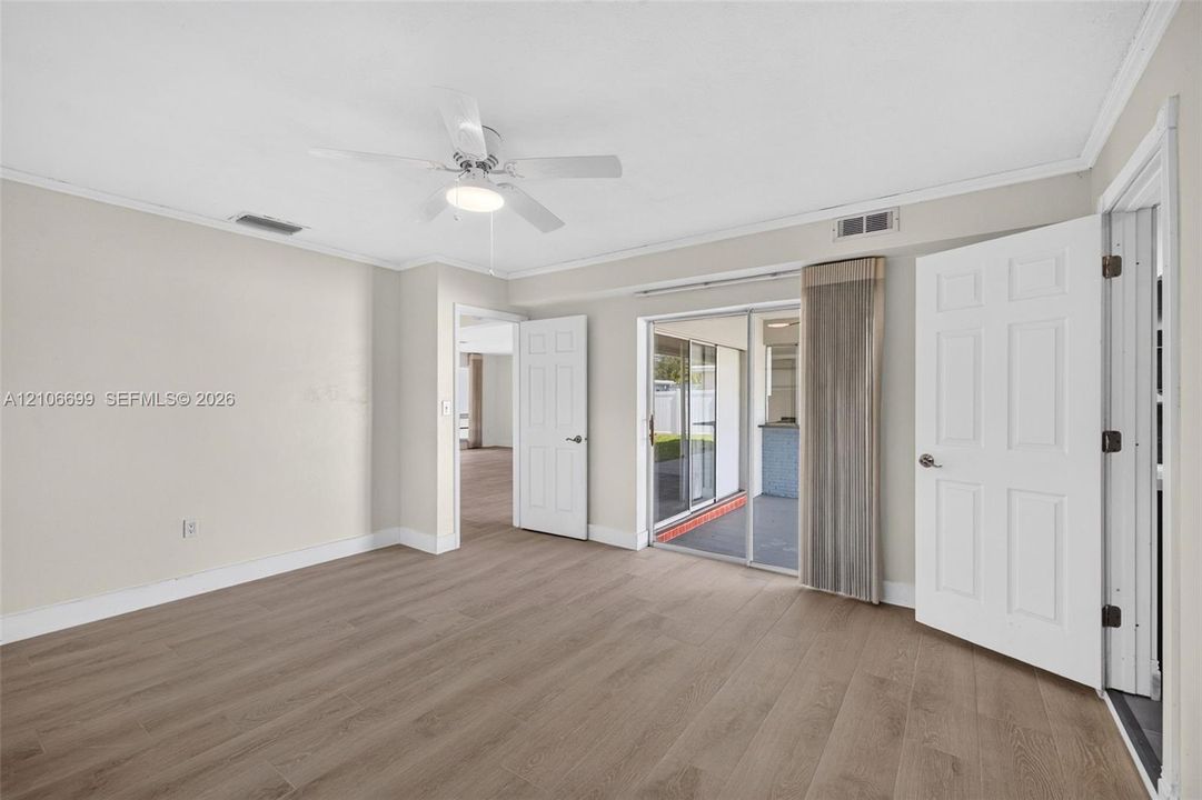 For Sale: $650,000 (3 beds, 2 baths, 1762 Square Feet)