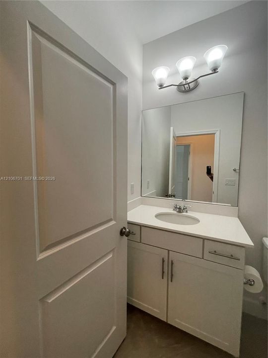 En Renta: $3,550 (3 camas, 2 baños, 1408 Pies cuadrados)