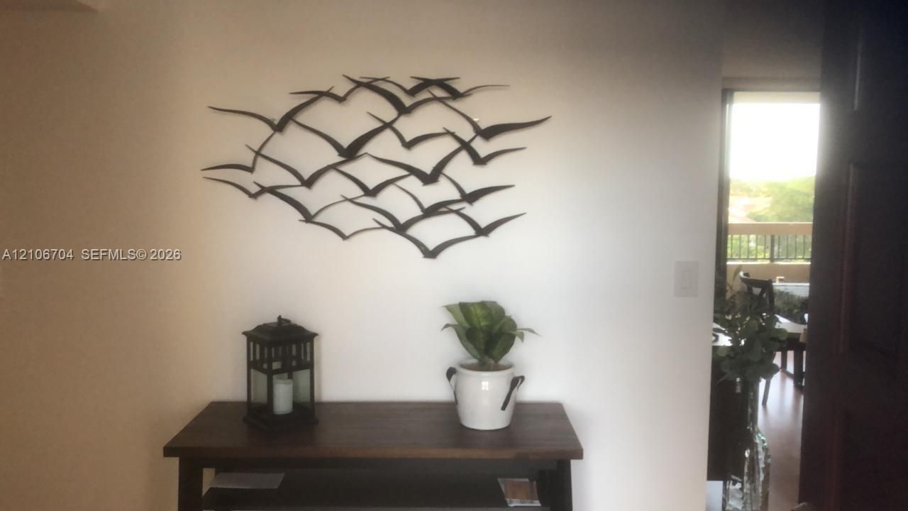 For Rent: $3,200 (2 beds, 2 baths, 1415 Square Feet)