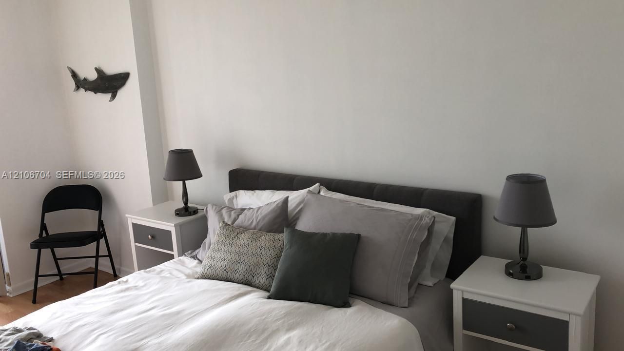 For Rent: $3,200 (2 beds, 2 baths, 1415 Square Feet)