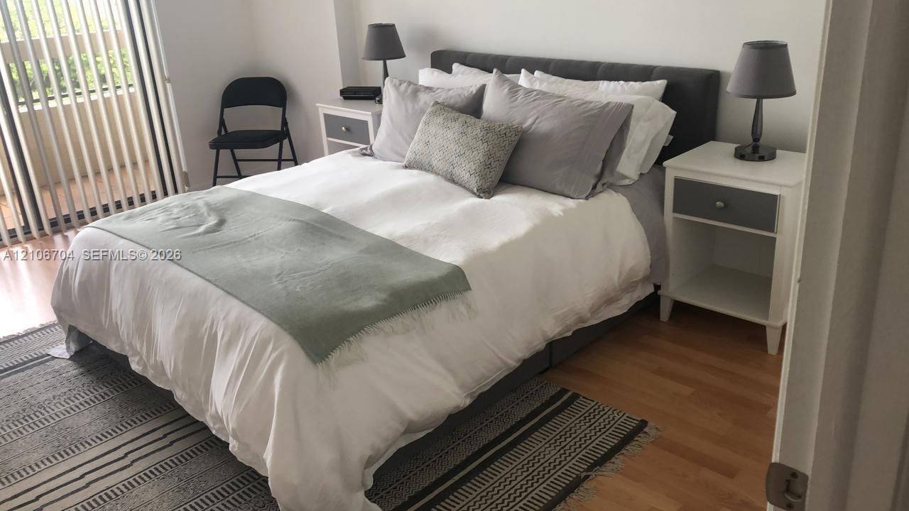 For Rent: $3,200 (2 beds, 2 baths, 1415 Square Feet)