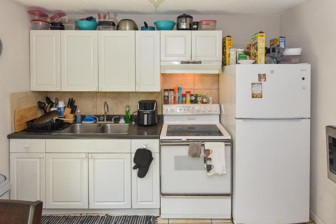 4218 Kirk Rd_Pamela Silverman_23