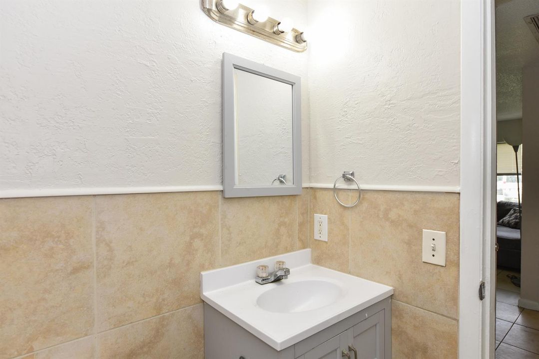 4218 Kirk Rd_Pamela Silverman_17