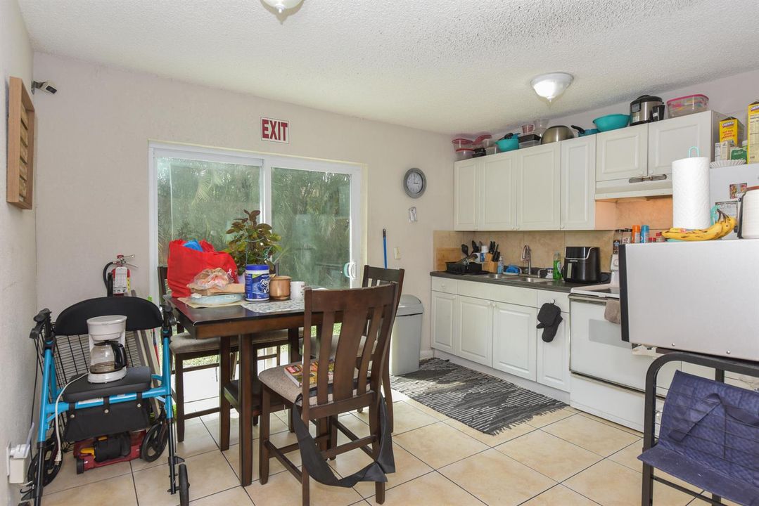 4218 Kirk Rd_Pamela Silverman_24