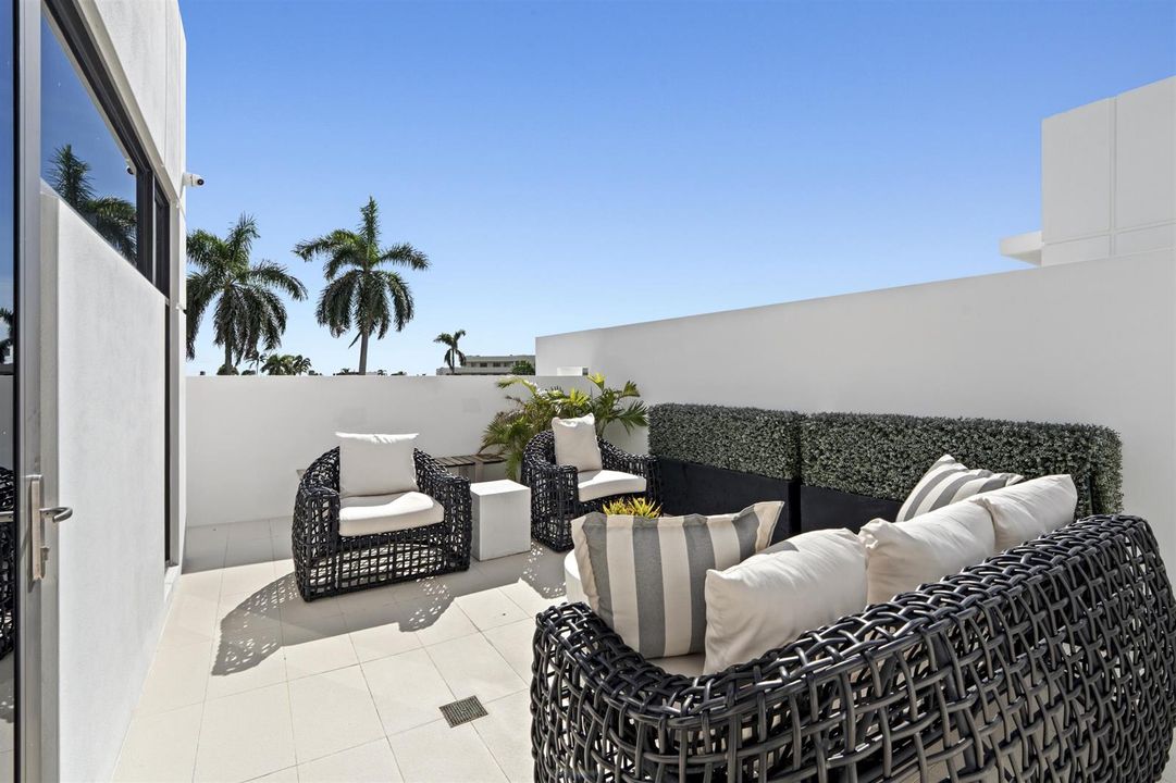 Rooftop Deck