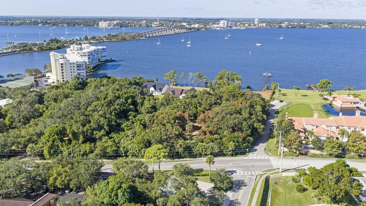 12-web-or-mls-Merritt Ave - Aerial9